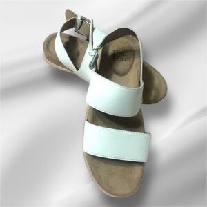 women's sandal time tru comfort Sz 7